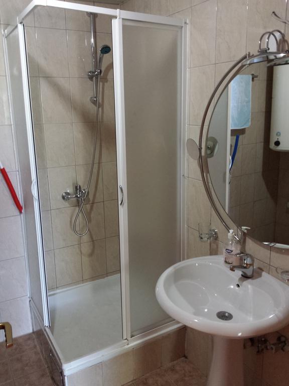 Gjole Apartments Lagadin Chambre photo
